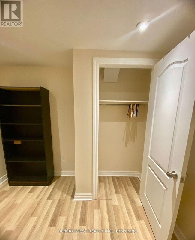 Building Photo - 18 King George Rd