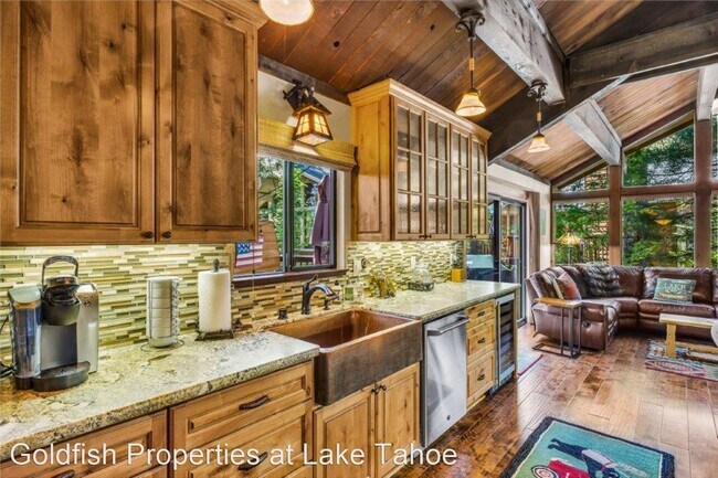Building Photo - 4 br, 2.5 bath House - 120 Juanita Dr  Uni...