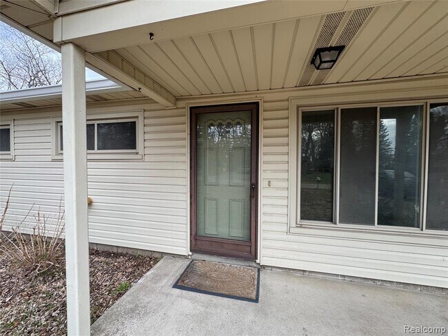 Foto del edificio - 7012 Tappon Dr