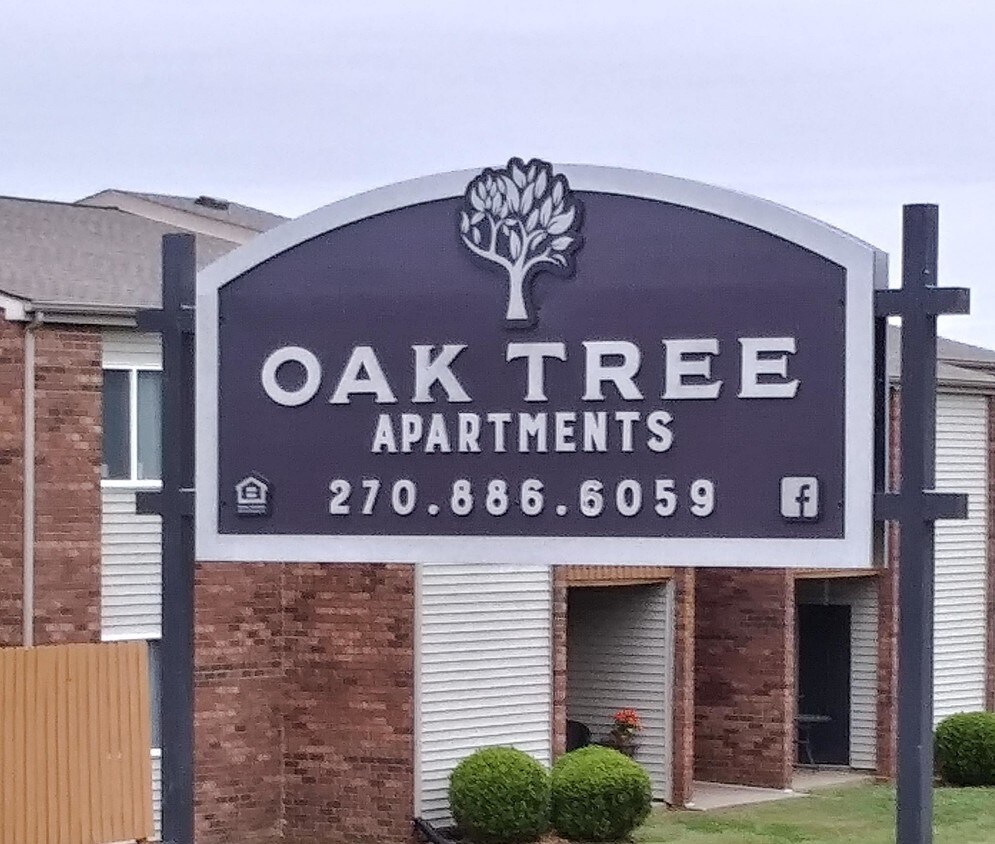 2101 Pin Oak Dr Hopkinsville Ky 42240 Apartments Hopkinsville Ky Apartments Com