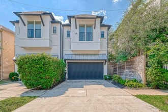 Building Photo - 5811 Kiam St