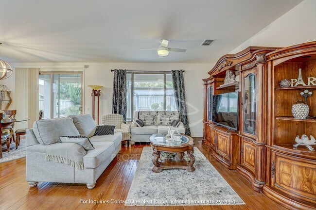 Foto del edificio - Fully Furnished 3 bd 2 ba home in Sun City...