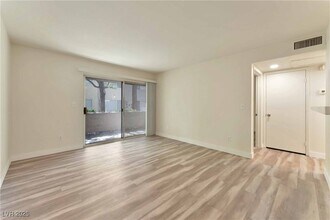 Building Photo - 5259 Caspian Springs Dr