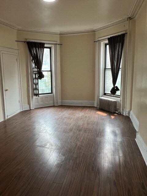 Building Photo - 49 49th St