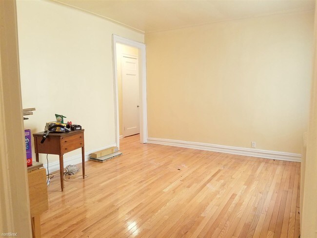 Building Photo - 655 W 177th St