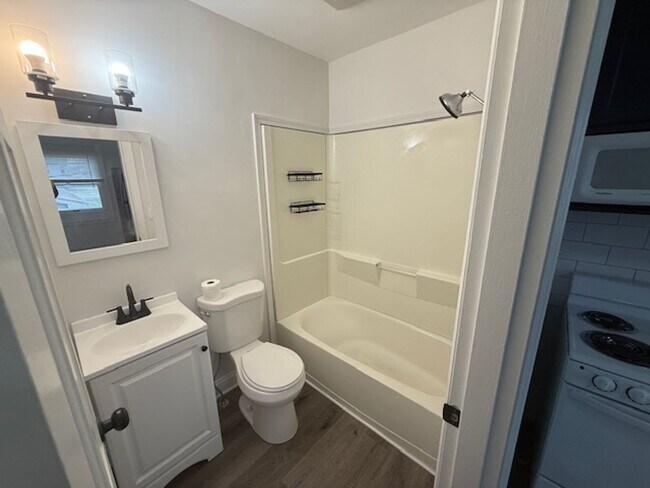 Foto del edificio - 3943 Front St