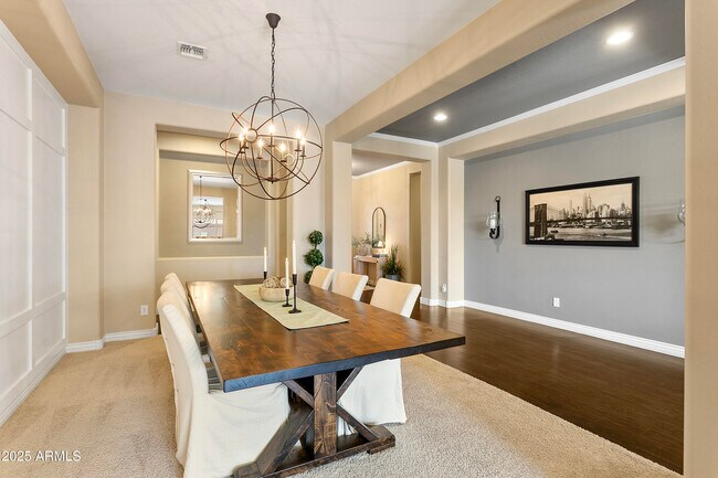 Foto del edificio - 5803 E Parnell Dr