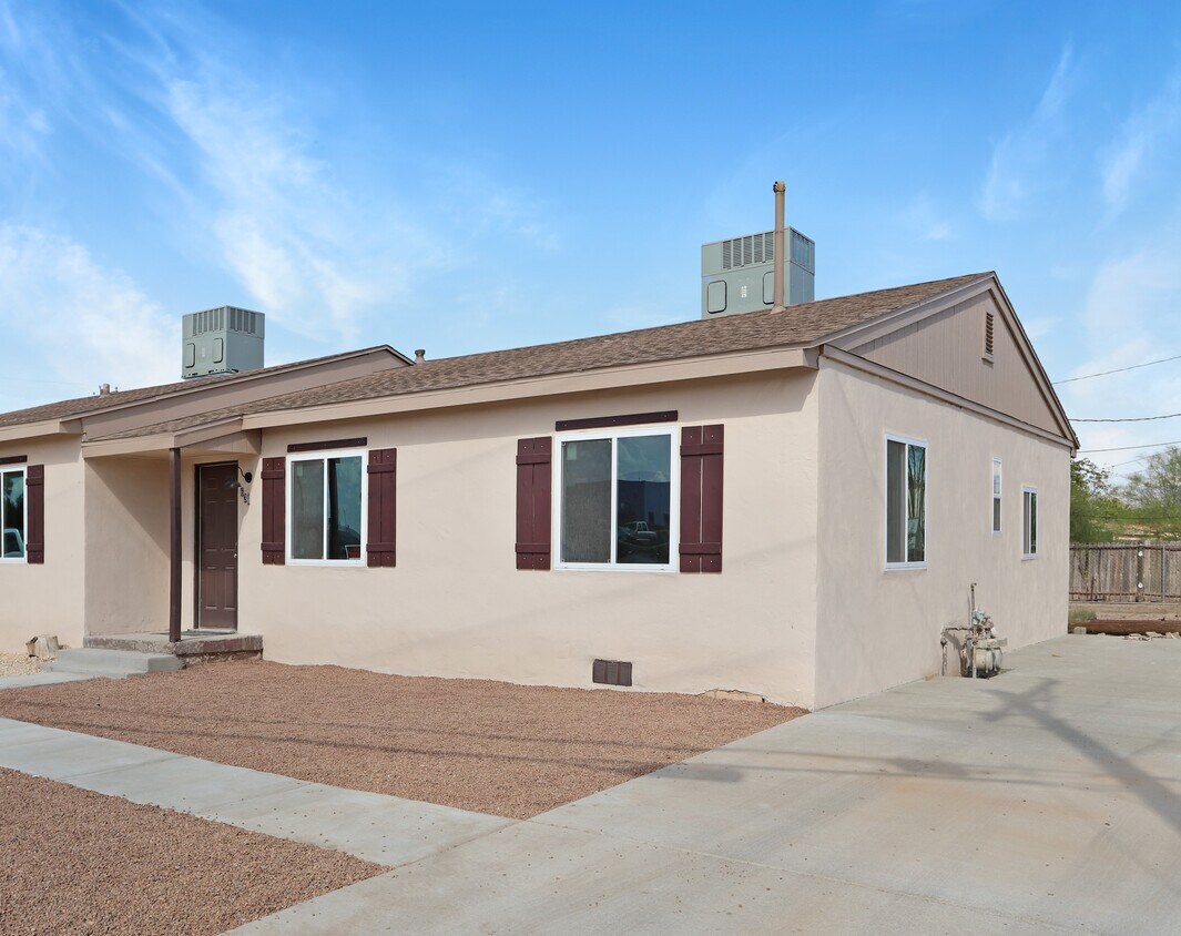 Foto principal - 621 S Melendres St