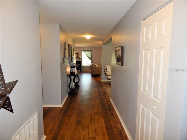 Building Photo - 9964 Bishop Creek Way