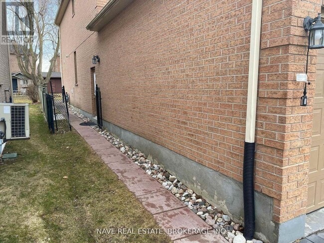 Building Photo - 101 Naughton Dr