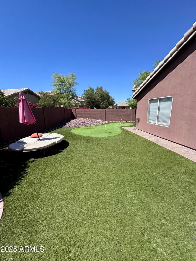 Foto del edificio - 4027 E Rancho Del Oro Dr