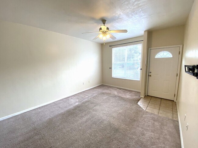 Foto del edificio - Kensington North #1608 - Move in now