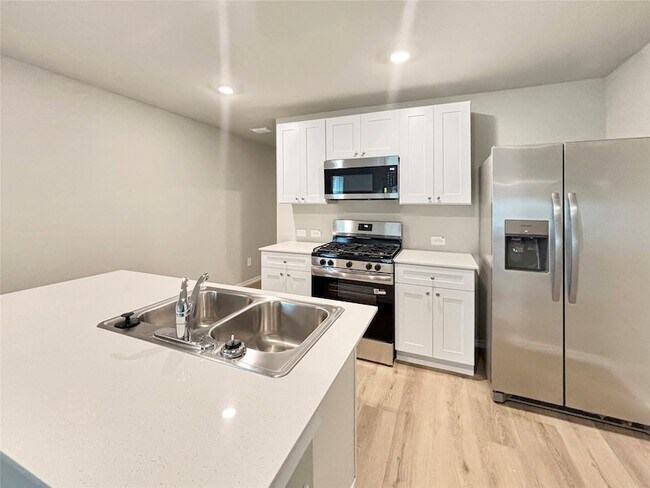Foto del edificio - 5544 Flannel Ln