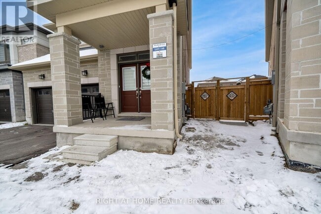 Building Photo - 49 Priory Dr