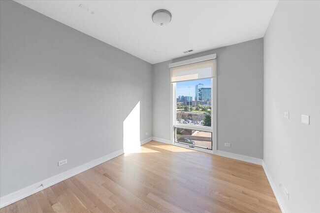 Foto del edificio - 650 N Morgan St