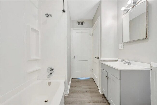 Foto del edificio - 2109 Colgate St NE