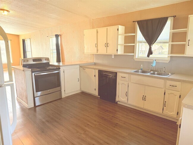 Foto del edificio - 14005 Alles House Rd