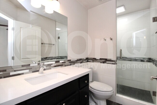 Foto del edificio - 1550 N Stapley Dr