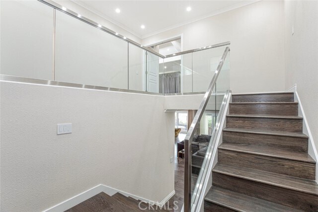 Building Photo - 69 Penhill Ct