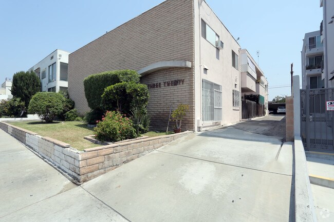 Foto del edificio - 320 S Oxford Ave