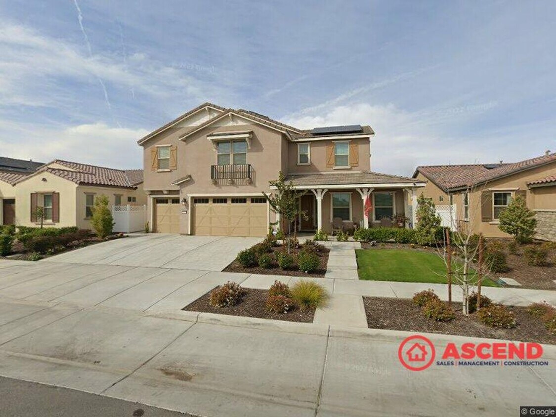 Foto principal - Beautiful 4-Bedroom Located In Highgate Co...