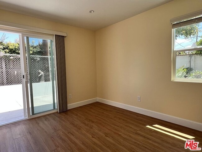 Photo - 3753 W 60th St Apartment