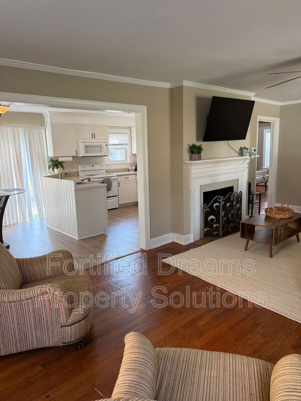 Foto del edificio - 2203 Maywood St