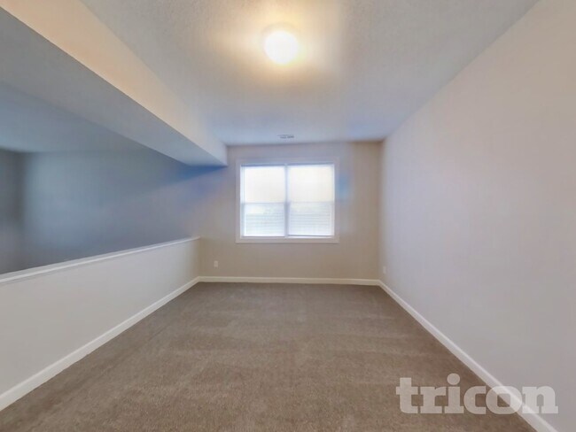 Foto del edificio - 1044 Hazelwood Dr