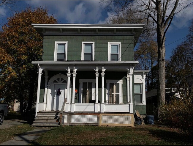 Building Photo - 36 Grove St