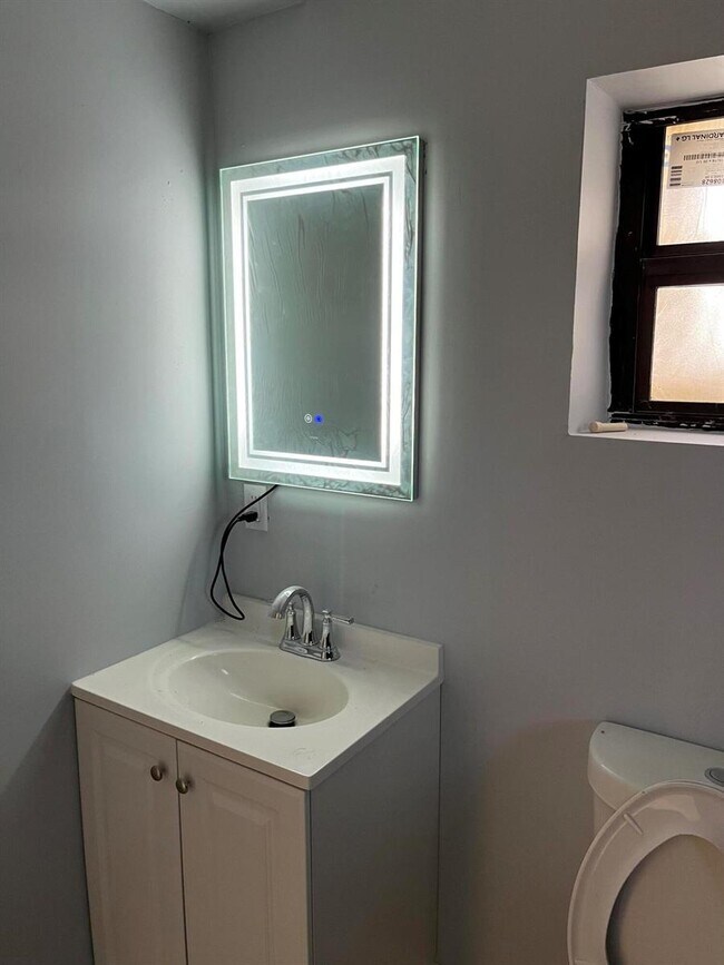 Foto del edificio - 3 bedroom in Miami FL 33142
