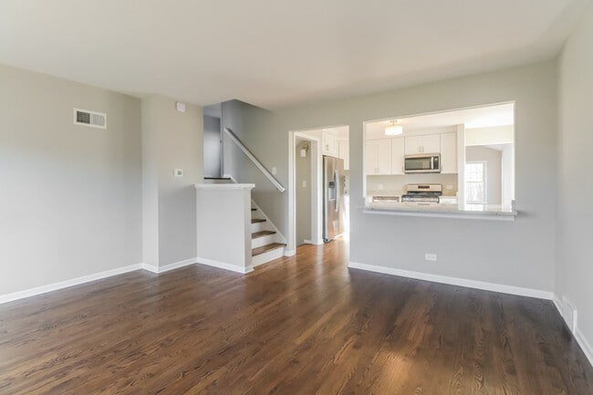 Building Photo - 4343 Linscott Avenue