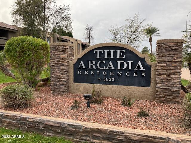 Foto del edificio - 3825 E Camelback Rd