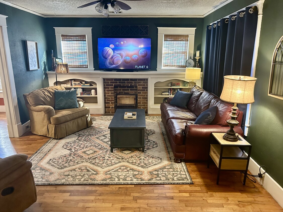 Living Room with Smart TV - 1515 Bluff Ave