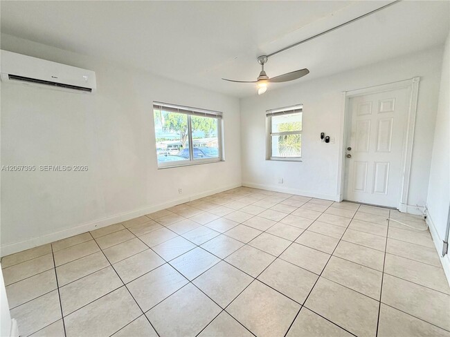 Building Photo - 4613 Bougainvilla Dr