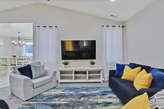 Foto del edificio - 2213 E Elm Grove Dr