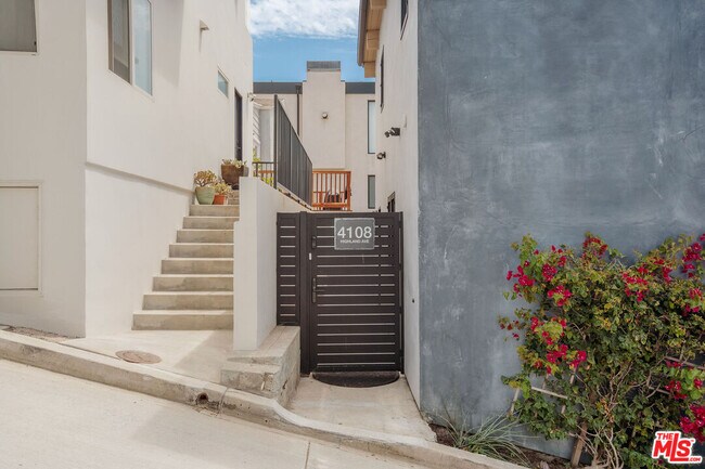 Building Photo - 4108 Highland Ave