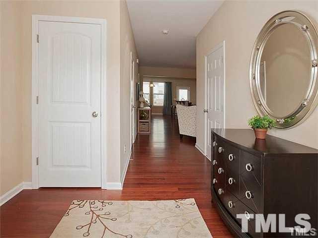 Foto del edificio - 3721 Landshire View Lane