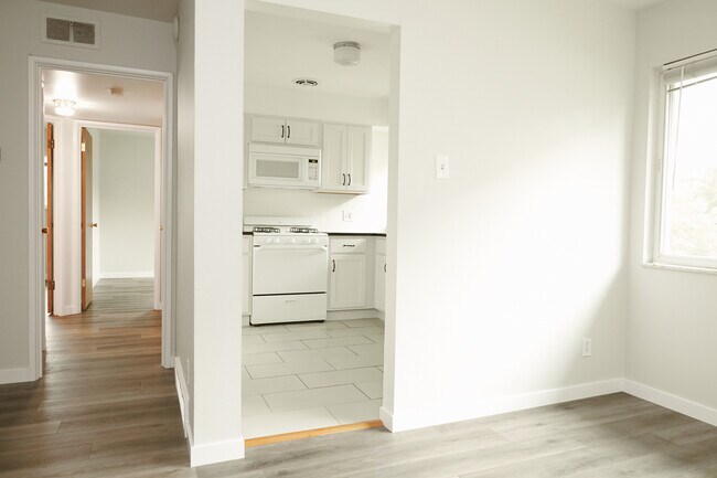 Foto del edificio - 5 S Big Bend Blvd