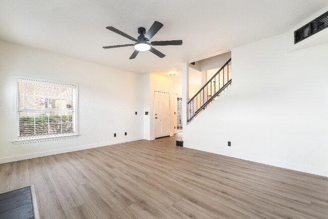 Foto del edificio - 2609 Autumn Blaze Ave