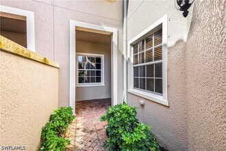 Building Photo - 9142 Cherry Oaks Ln