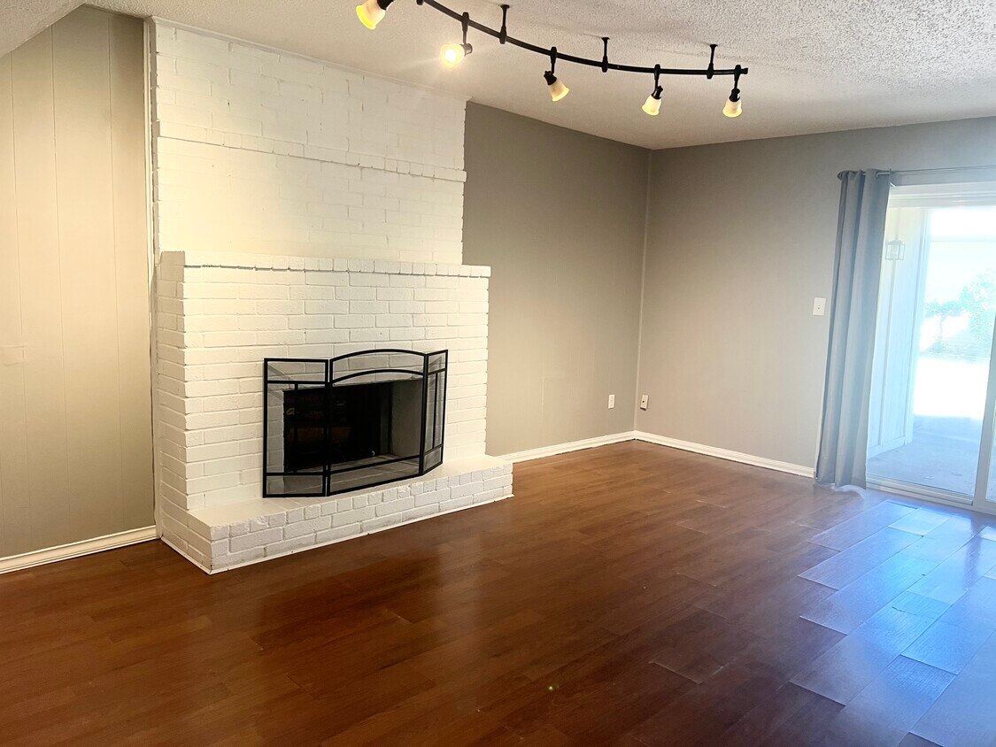 1801 E Lindsey St Unit 3, Norman, OK 73071 Condo for Rent in Norman