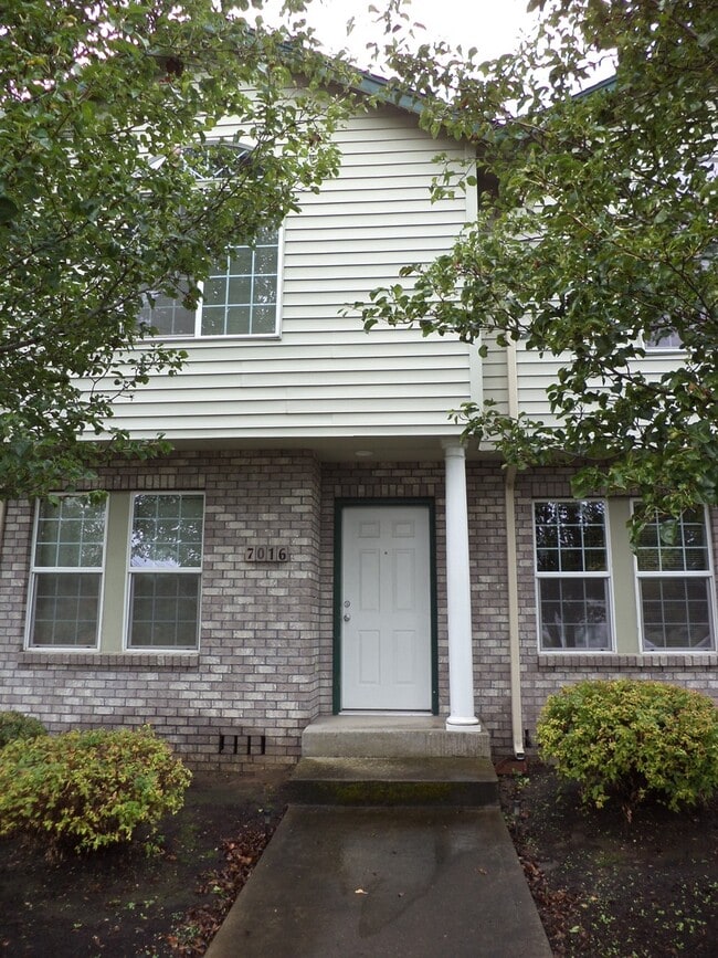 Building Photo - 7020-7020 NE Hazel Dell Ave