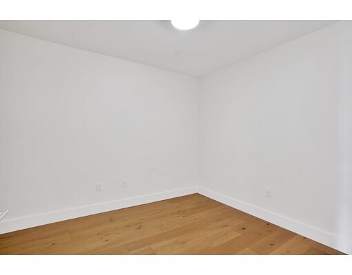 Foto del edificio - 250 Meridian St