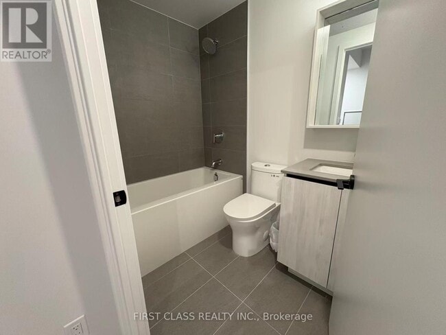 Building Photo - 35 Parliament St