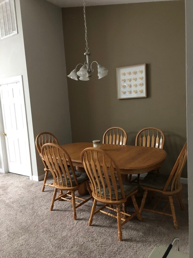 Dining Room - 5006 Carleton Dr #99
