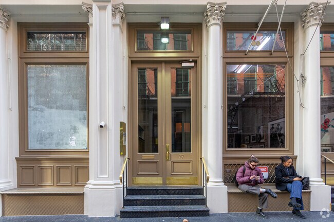 Entrance - 77 Mercer St