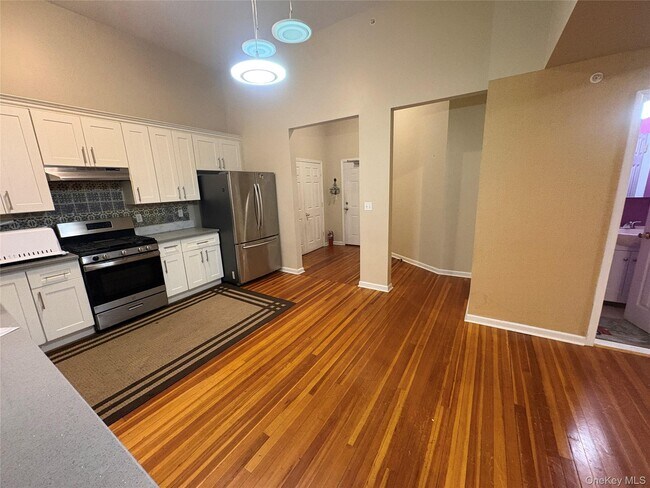 Foto del edificio - 4 E Main St