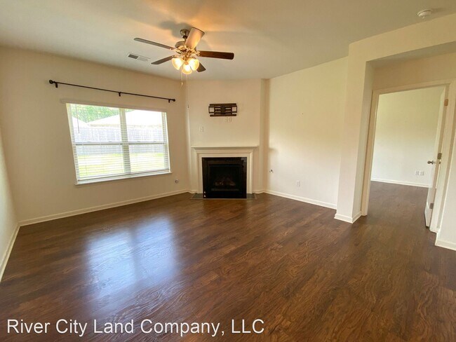 Foto del edificio - 4 br, 2 bath House - 295 Vivian Way