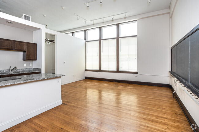 1BR, 1BA - 660 SF - Horace Mann Lofts