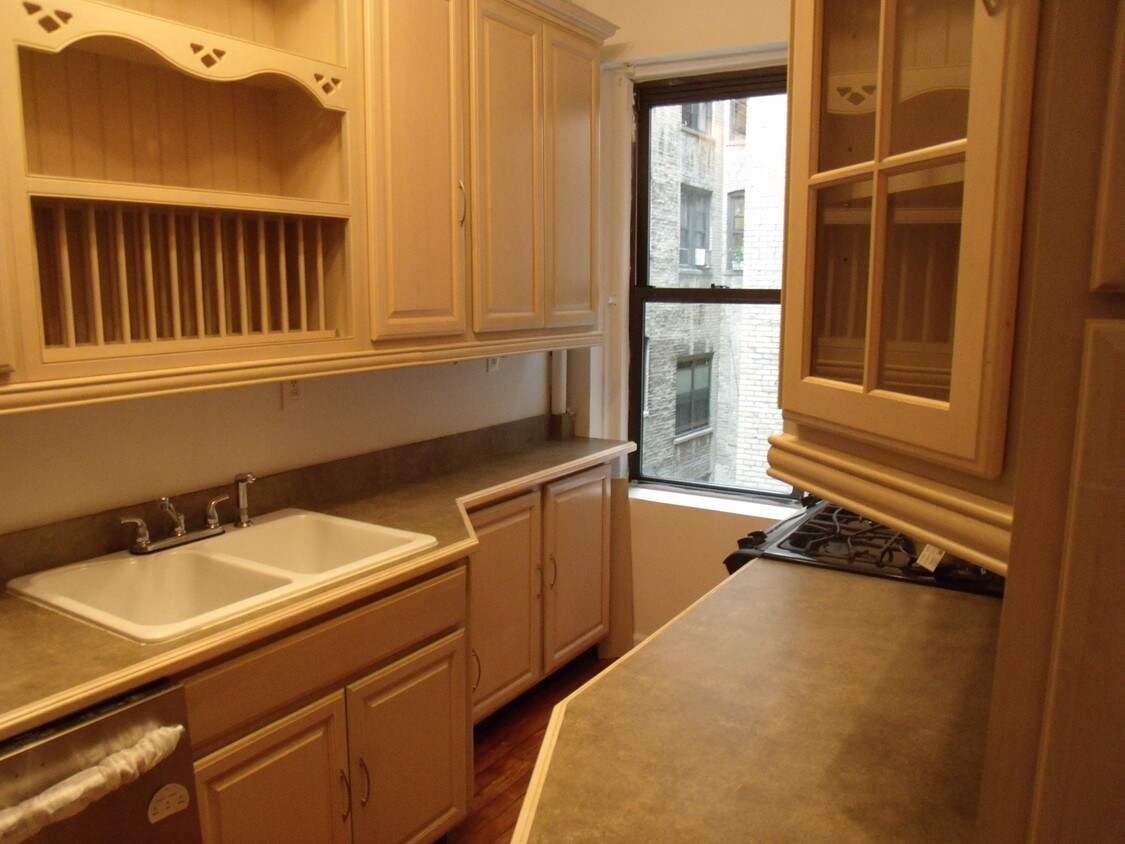 Cocina - 1793 Riverside Dr